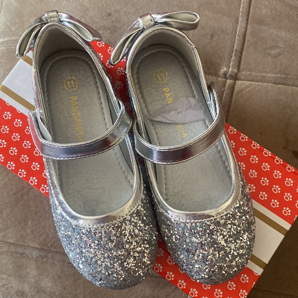 Girls dressy shoes